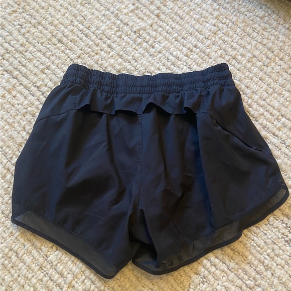 Athleta MESH RACER RUN MID RISE 4 SHORT - Picture 3 of 3